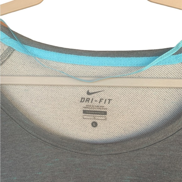 Nike Dri-Fit Women’s Large Sweatshirt Scoop Neck Boxy Gray & Turquoise Pocket - Picture 11 of 14